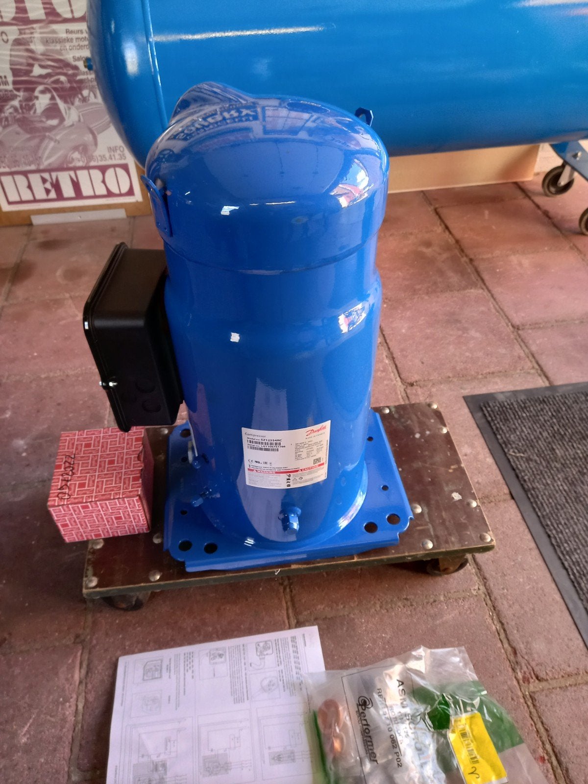Danfoss industriële koelcompressor nieuw., Enlèvement