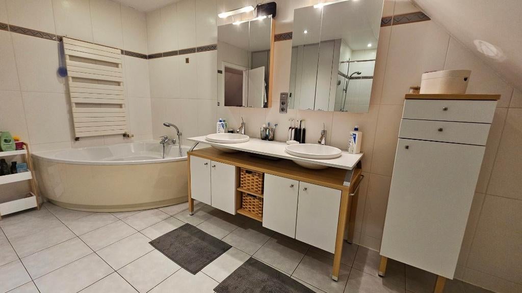 badkamer, Huis en Inrichting, Ophalen, Gebruikt, Met bad