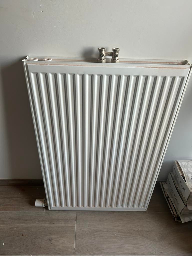 Radiator 90cm x 60cm, Doe-het-zelf en Bouw, Verwarming en Radiatoren, Ophalen of Verzenden, Zo goed als nieuw, Radiator