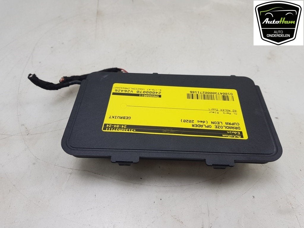 CHARGEUR DE TELEPHONE A INDUCTION (|5NA980611|), Seat Deutschland GmbH, Utilisé, Service@seat.de, Max-Planck-Straße  3-5
64331  Weiterstadt, DE