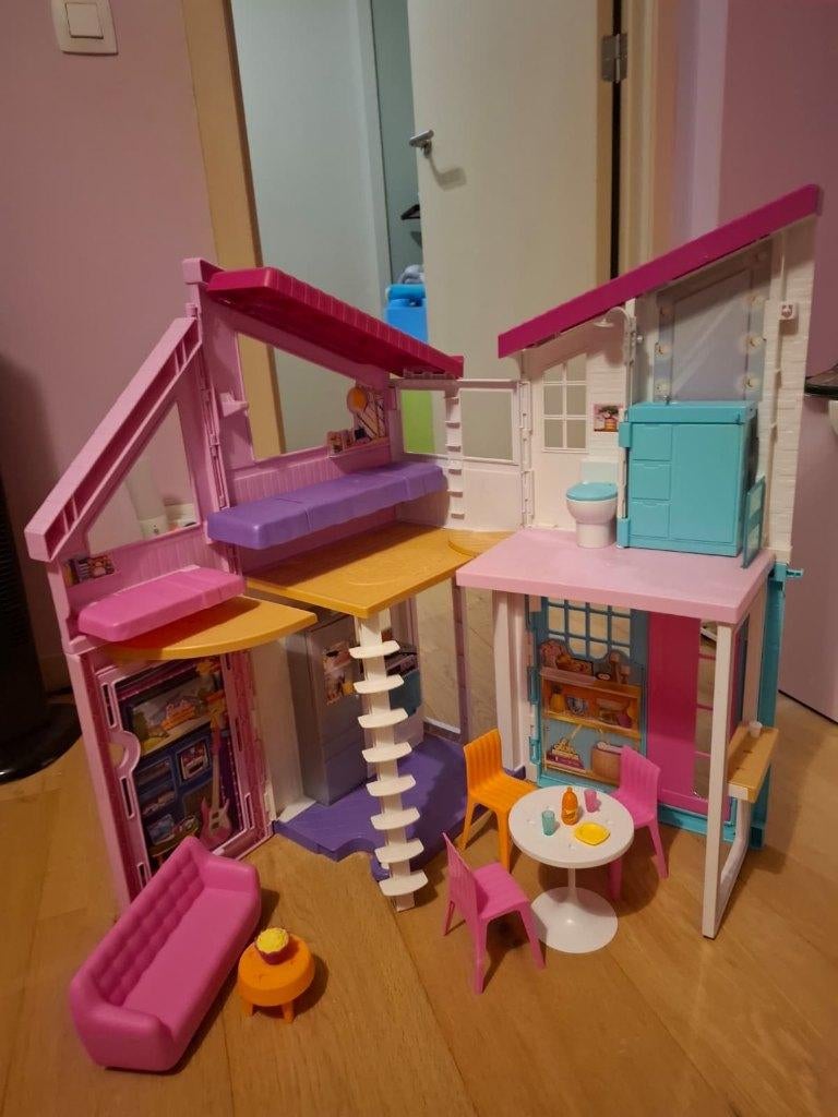Barbiehuis, Kinderen en Baby's, Speelgoed | Poppenhuizen, Gebruikt, Poppenhuis, Ophalen