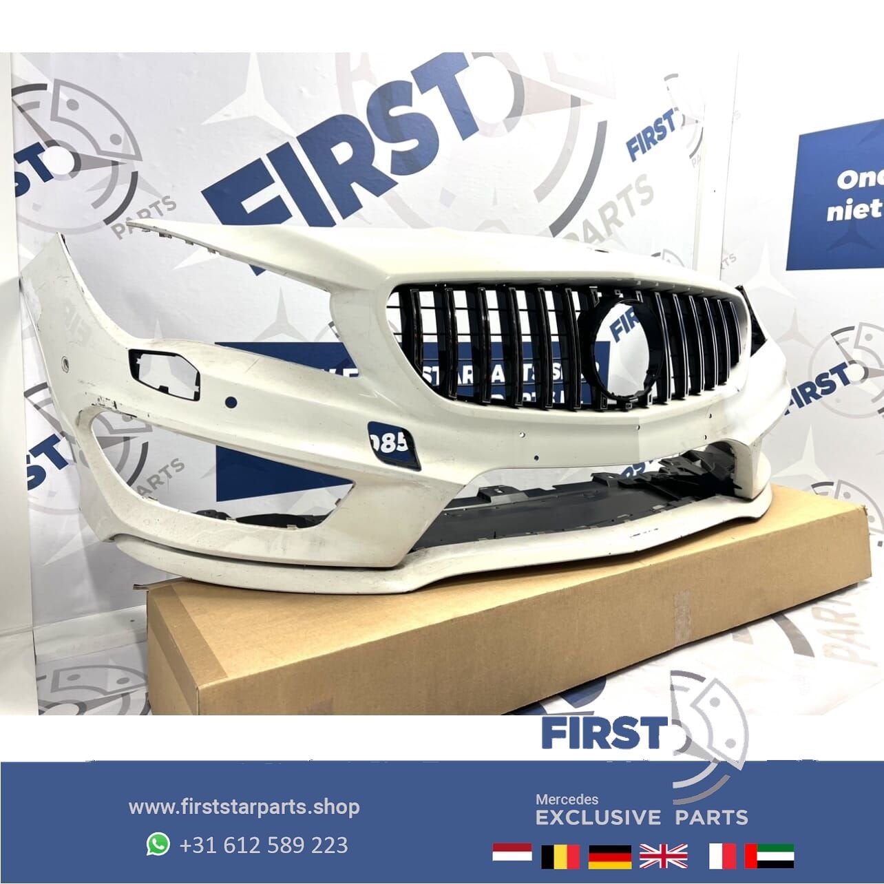 W117 BUMPER C117 CLA45 AMG VOORBUMPER WIT ZWART GRIJS ROOD B, Gebruikt, -, Voor, Ophalen of Verzenden