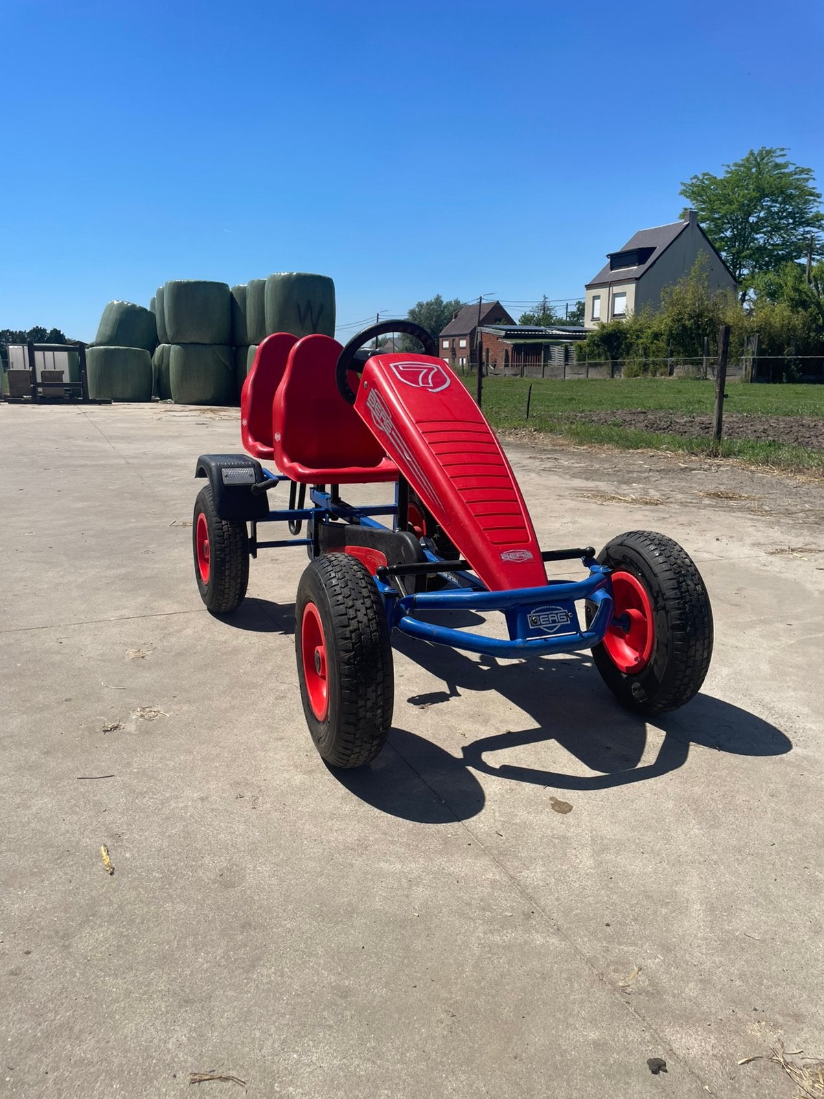 Go-cart met verstelbare bestuurderszitje en extr zitje, Ophalen, Zo goed als nieuw, Berg, Duozit