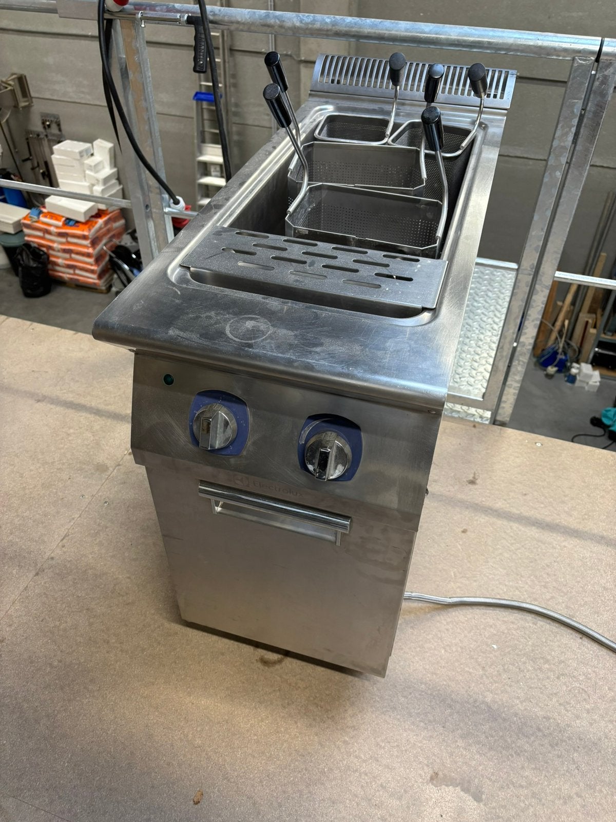Cuiseur à pâtes professionnel Electrolux – Très bon état, Articles professionnels, Horeca | Équipement de cuisine, Cuisinière, Friteuse et Grils