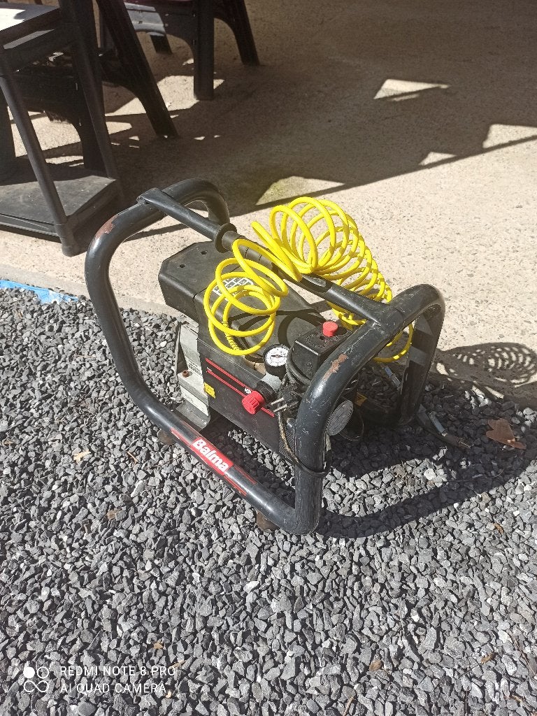 Draagbare en stille elektrische LUCHTCOMPRESSOR!, Ophalen, Gebruikt, 6 tot 10 bar, Minder dan 200 liter/min