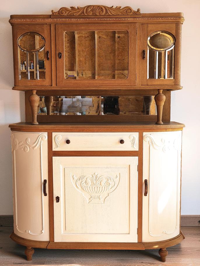 Buffet ancien rénové – structure chêne & miroirs, Enlèvement
