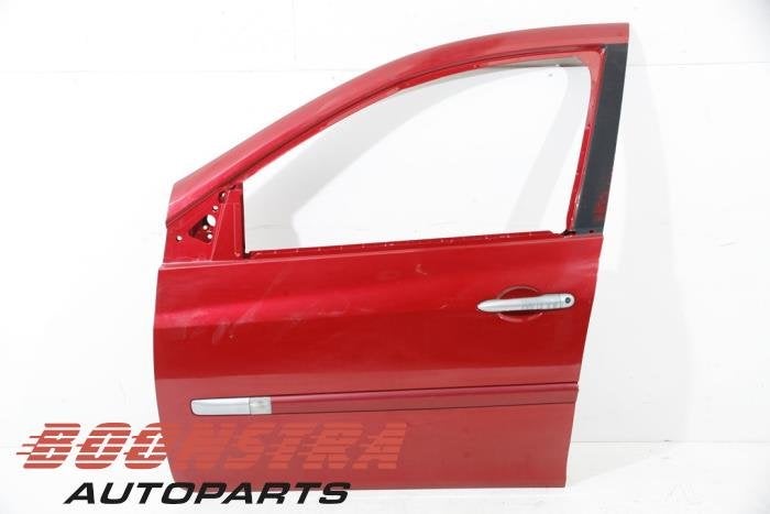 Portière 4portes avant gauche d'un Renault Clio, Renault, -, 3 mois de garantie, Utilisé