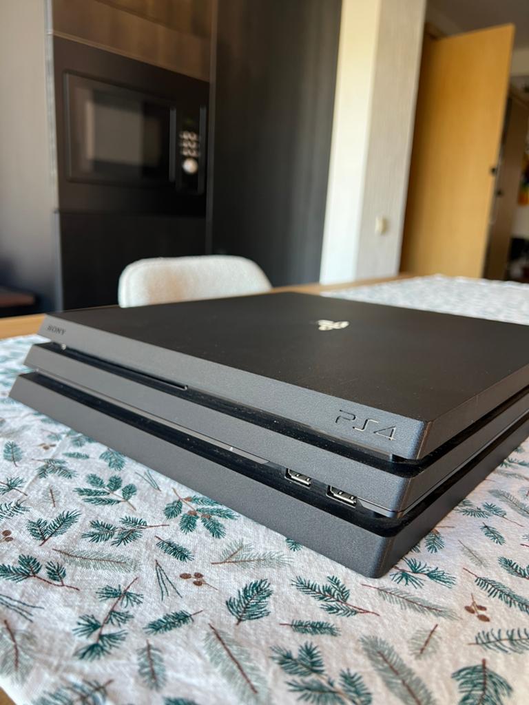 PS4 Pro + SSD Samsung 870 EVO (1 mois), Avec disque dur, Comme neuf, Enlèvement, 1 TB