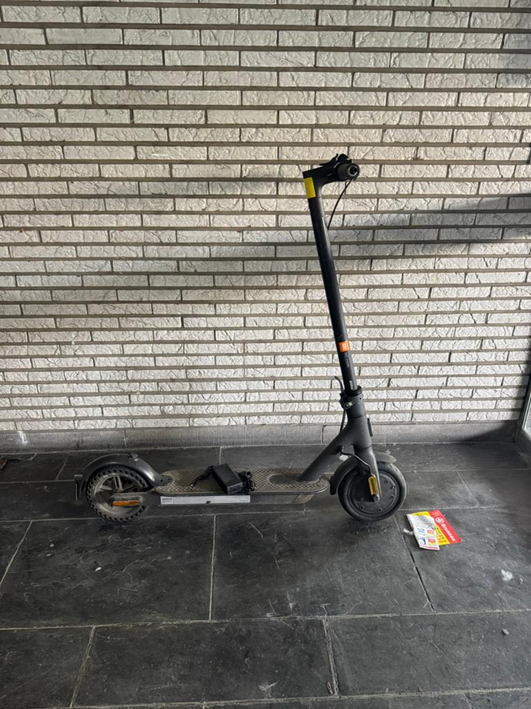 Trottinette X. Xiaomi pro deux avec chargeur., Enlèvement ou Envoi, Comme neuf