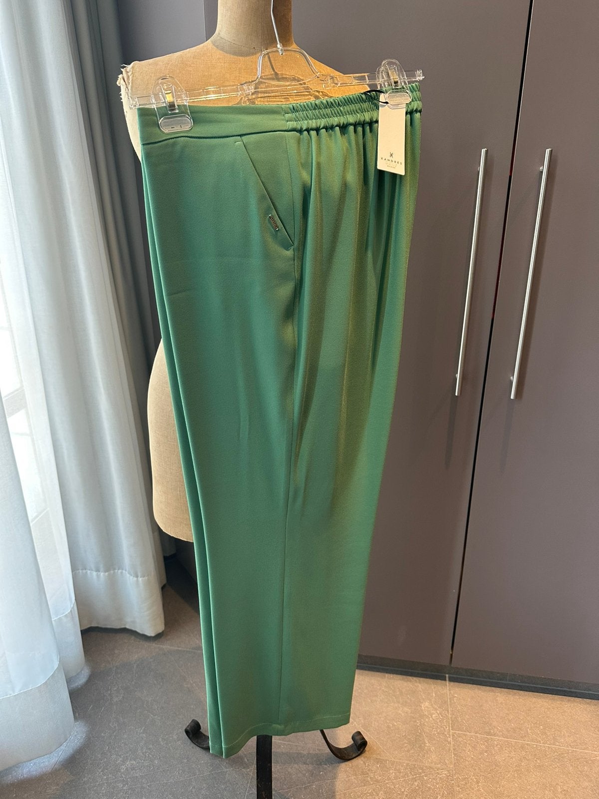 Magnifique pantalon de XANDRES GOLD, taille 50, Enlèvement ou Envoi, Comme neuf, Vert, Pantalon ou Jeans