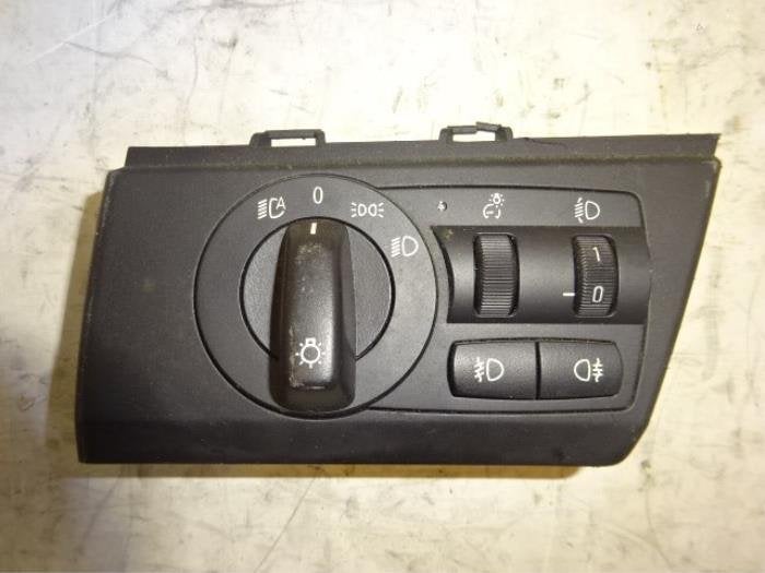 Commutateur lumière d'un BMW X3, -, 3 mois de garantie, Utilisé, -