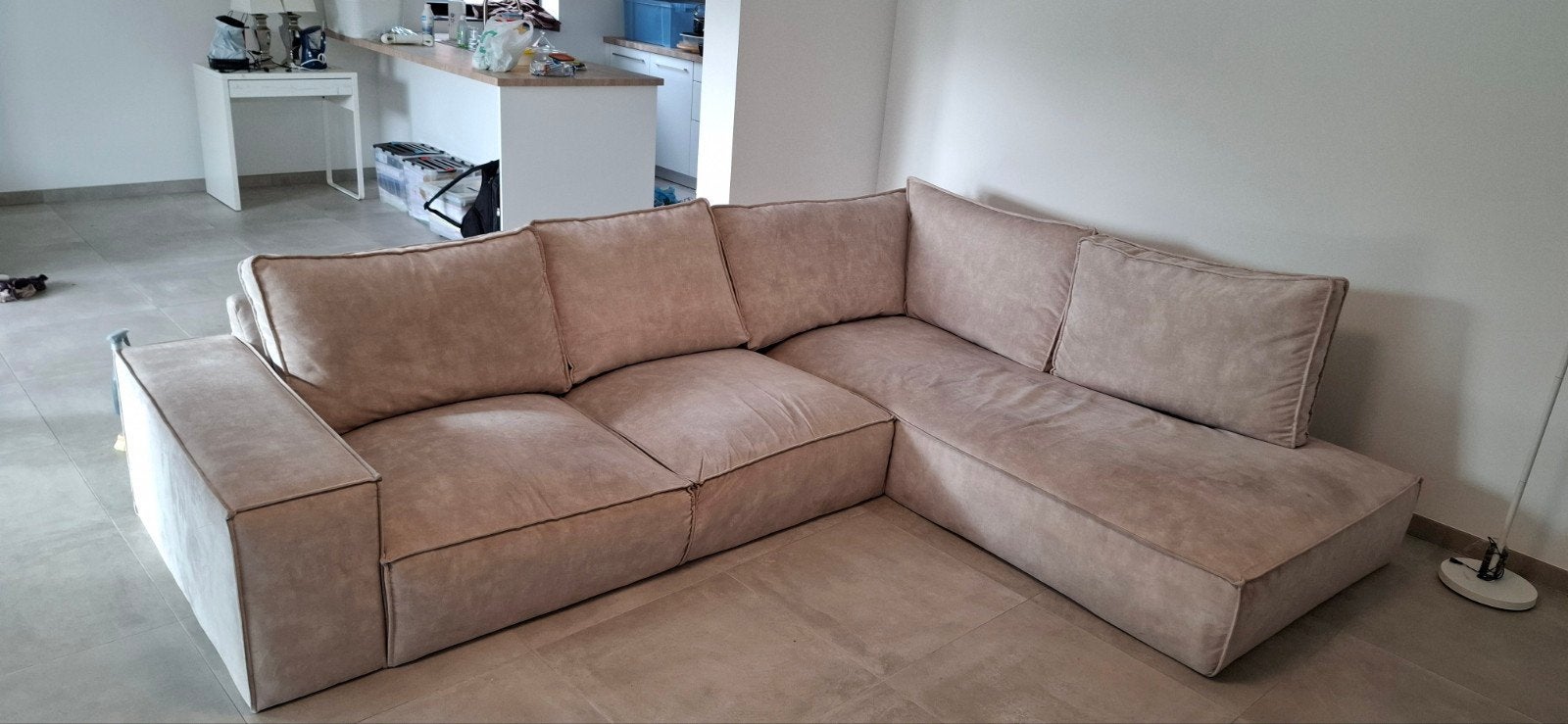 Grand canapé d’angle beige/taupe – très confortable, Enlèvement
