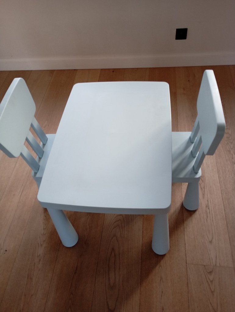 Kindertafeltje en stoelen, Kinderen en Baby's, Kinderkamer | Tafels en Stoelen, Ophalen, Gebruikt, Tafel(s) en Stoel(en)