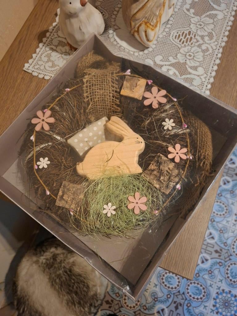 Decoratieve paaskrans, Ophalen of Verzenden, Zo goed als nieuw