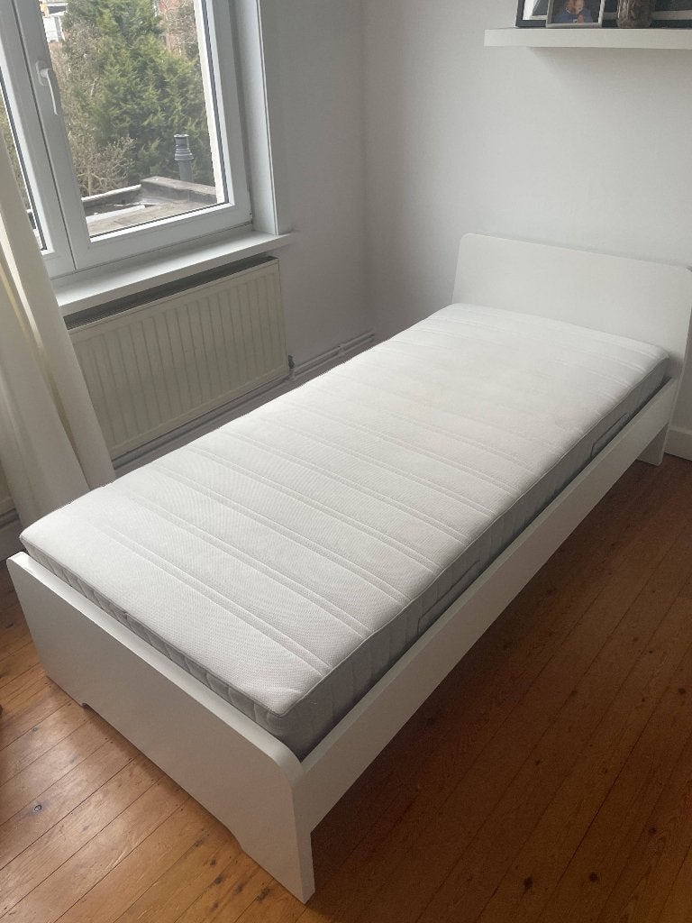 bed, 1 persoons, wit,, Ophalen, Modern, klassiek, past in elk interieur, 90 cm, Eenpersoons