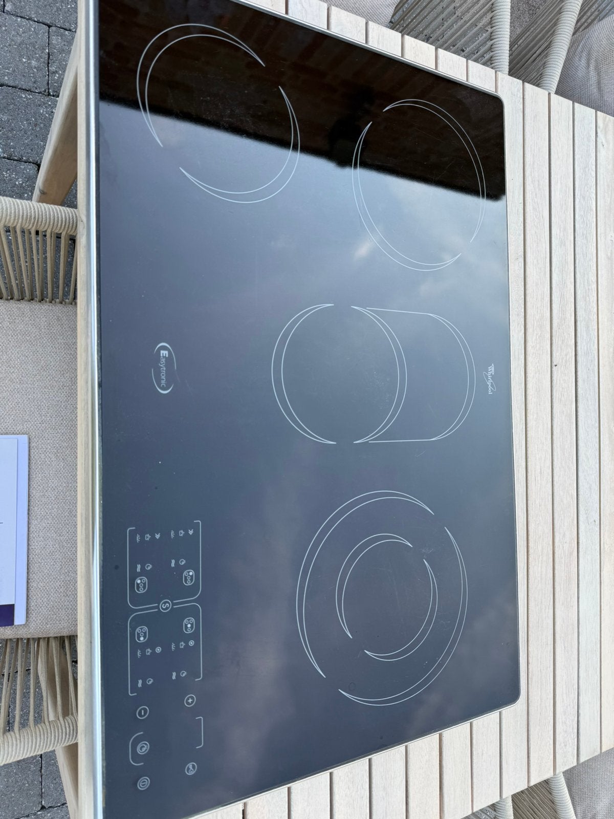 Keramisch kookvuur Whirlpool met 4 kookzones, Elektronische apparatuur, Ophalen, Zo goed als nieuw, Keramisch, 4 kookzones