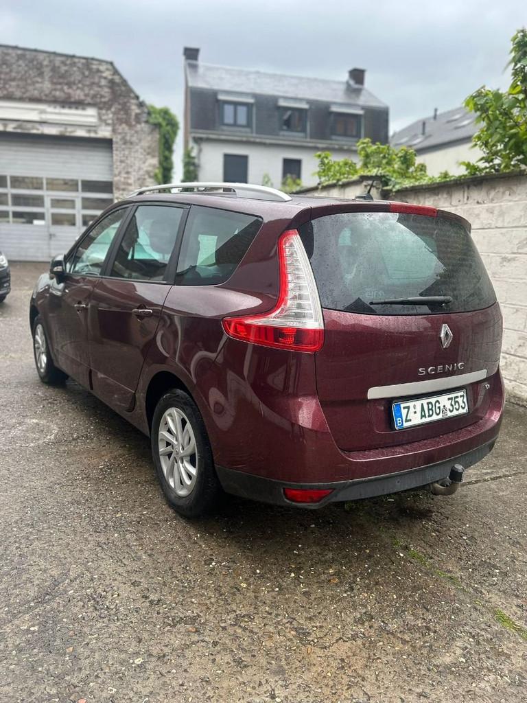 Renault Grand Scénic Limited (bj 2015), Auto's, Voorwielaandrijving, Euro 5, Stof, Zwart