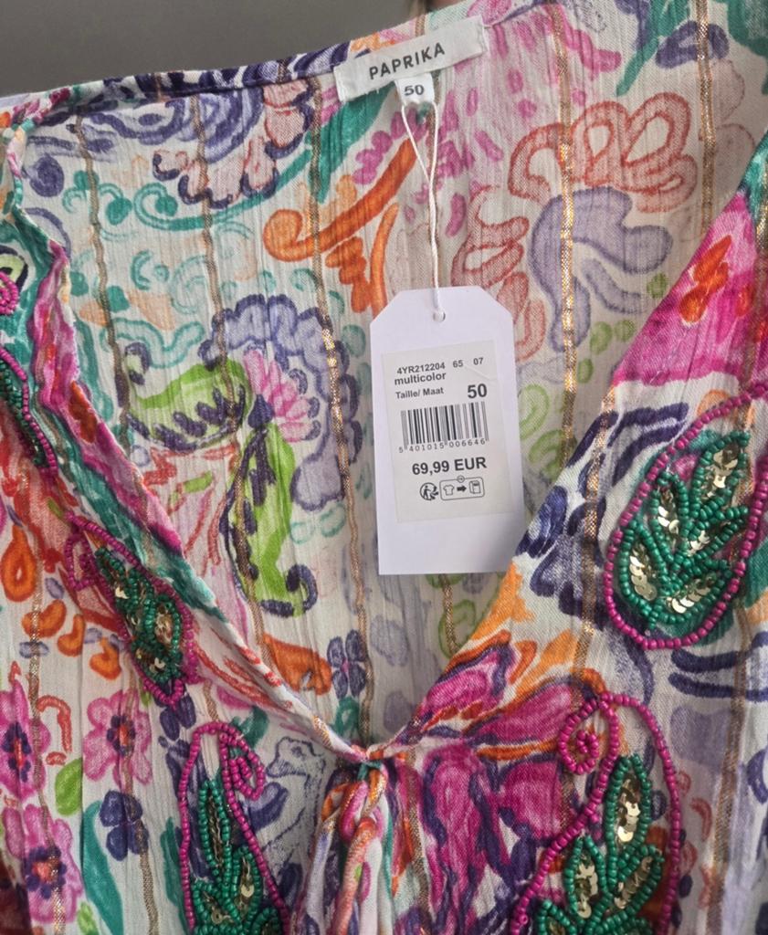 Robe de marque Paprika, Enlèvement