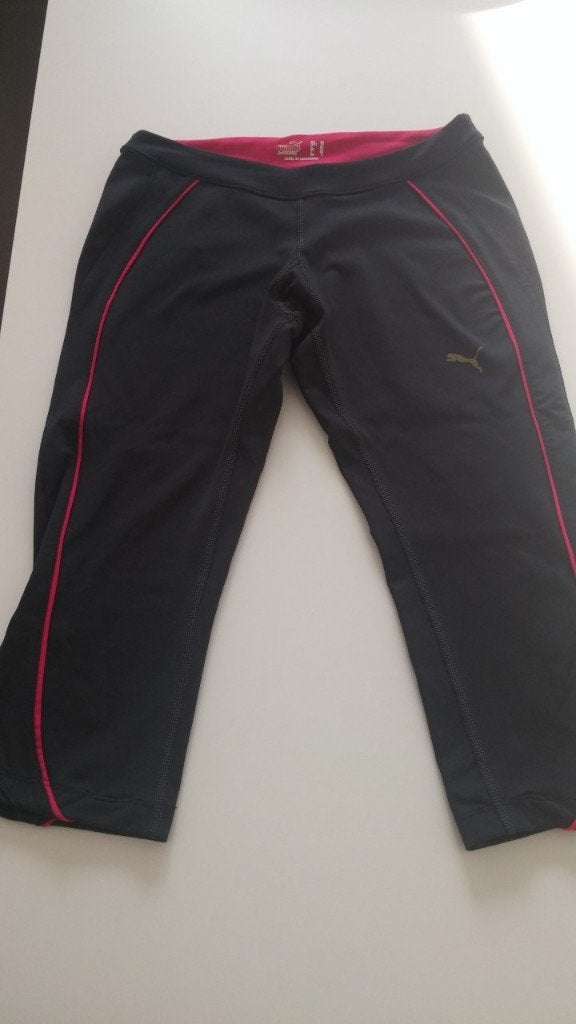 Donkerblauwe sportbroek maat xs van PUMA, Kleding | Dames, Sportkleding, Zo goed als nieuw, Hardlopen of Fietsen, Maat 34 (XS) of kleiner
