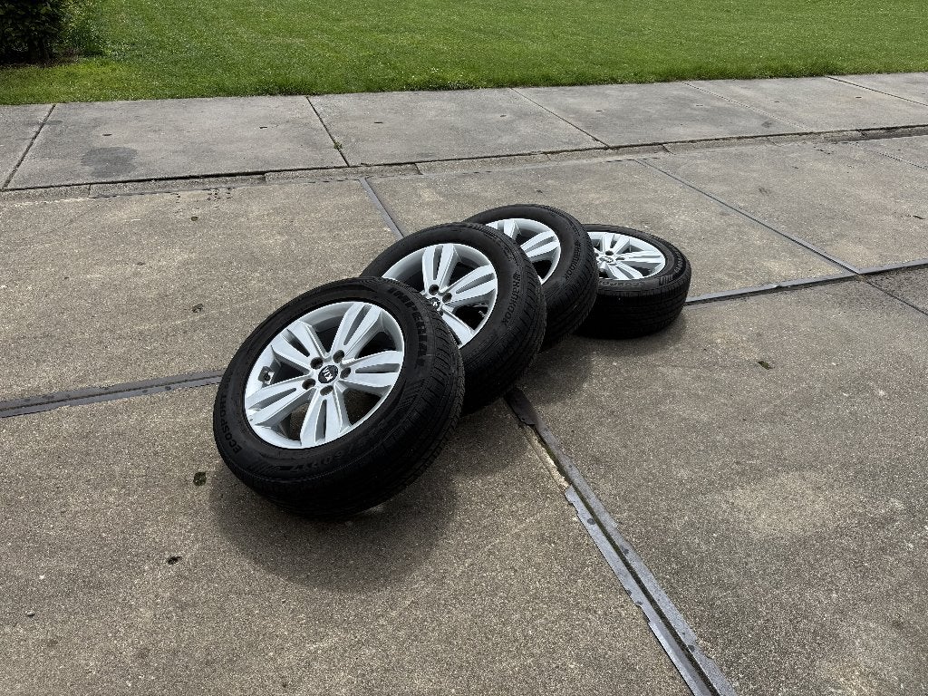 Set zomerwielen KIA Sportage 2017, Auto-onderdelen, Banden en Velgen, Ophalen, Gebruikt, 17 inch, Band(en)
