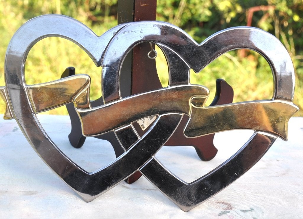 sous plat double coeur metal chromé, Argenté, Enlèvement ou Envoi, Dessous de plat, Résistant à la chaleur