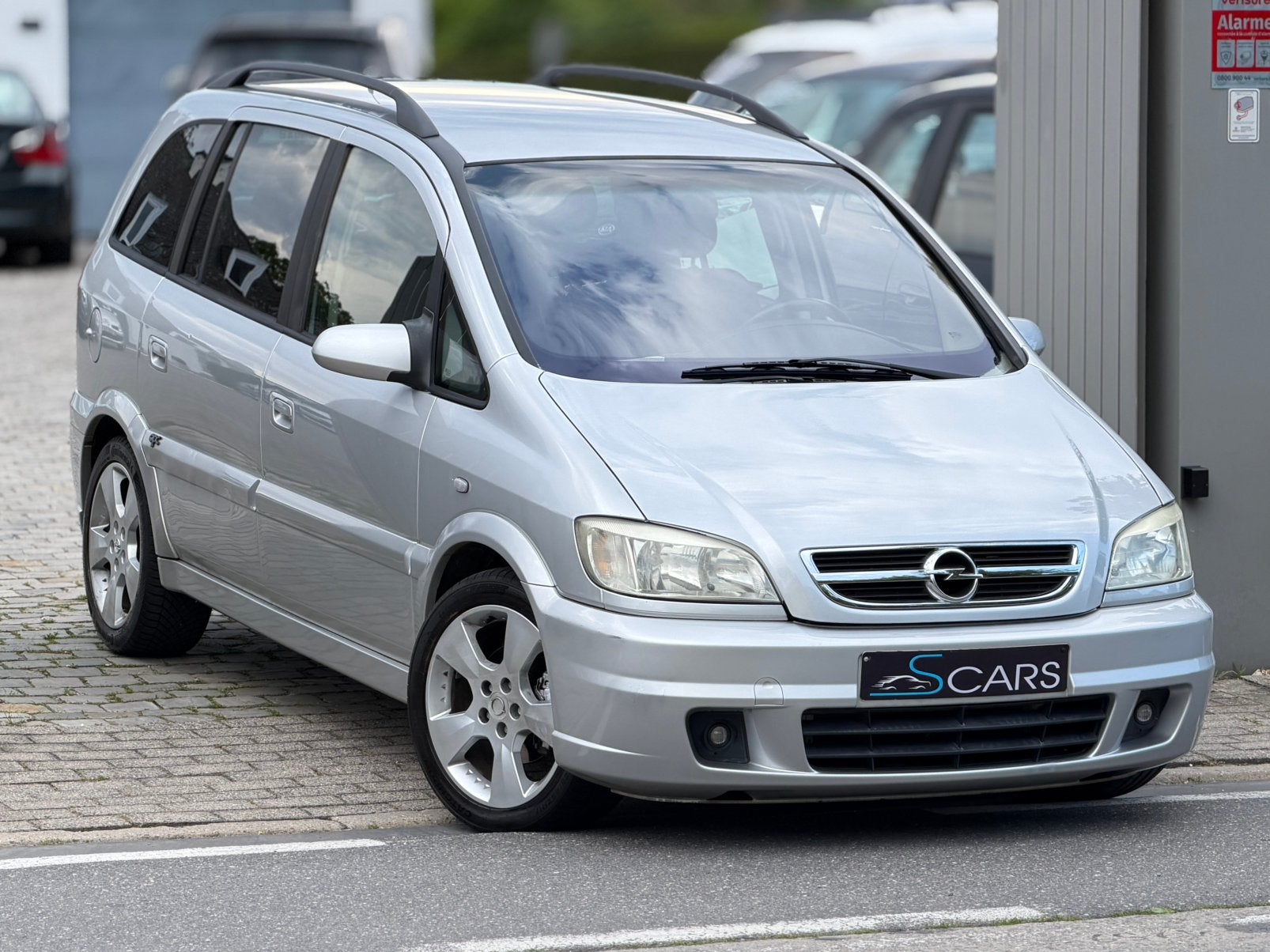Opel zafira 1.8i Opc Line ** 7 Plaatsen **, Voorwielaandrijving, 4 cilinders, 7 zetels, Bedrijf