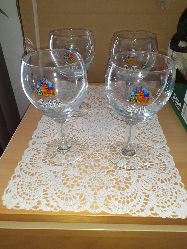 Verres LEFFE ( lot de 4 très grands verres) (20 cm de haut), Collections, Enlèvement, Neuf, Verre ou Verres, Leffe