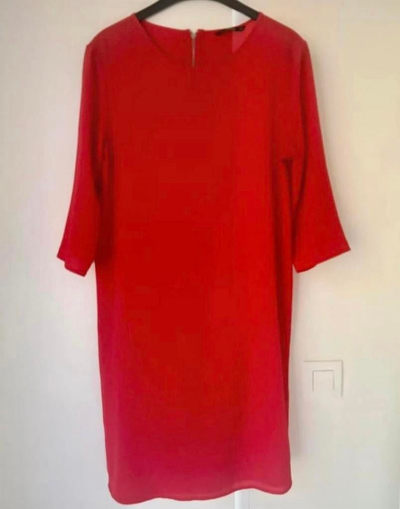Mooi rood kleedje - mt 36 - Only, Kleding | Dames, Ophalen of Verzenden, Zo goed als nieuw, Maat 36 (S), Boven de knie