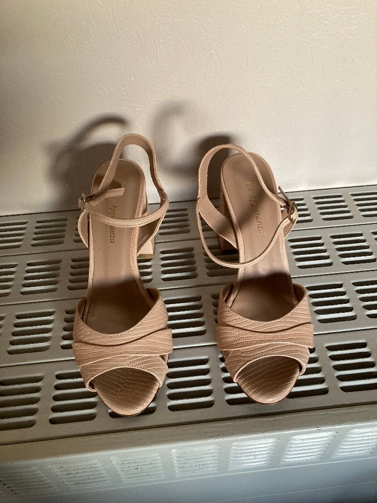 Zalmkleurige open schoenen/sandalen, Vero Cuoio, 39, Kleding | Dames, Schoenen, Vero Cuoio, Overige kleuren, Ophalen of Verzenden