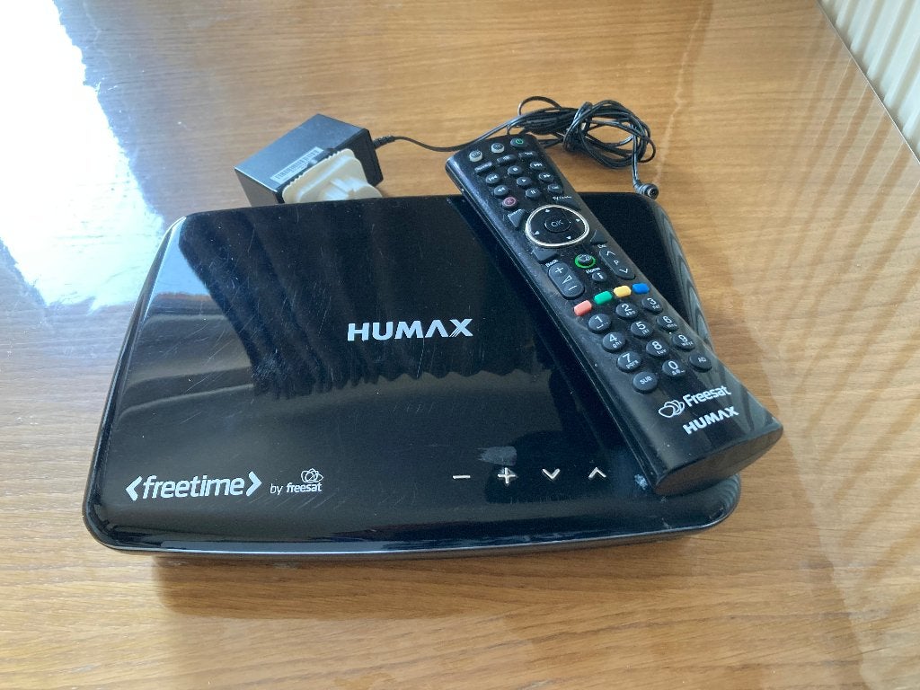 Alle Engelse tv zenders kijken zonder kosten, TV, Hi-fi & Vidéo, Enlèvement, Comme neuf, Accessoires d'antenne (parabolique), Humax