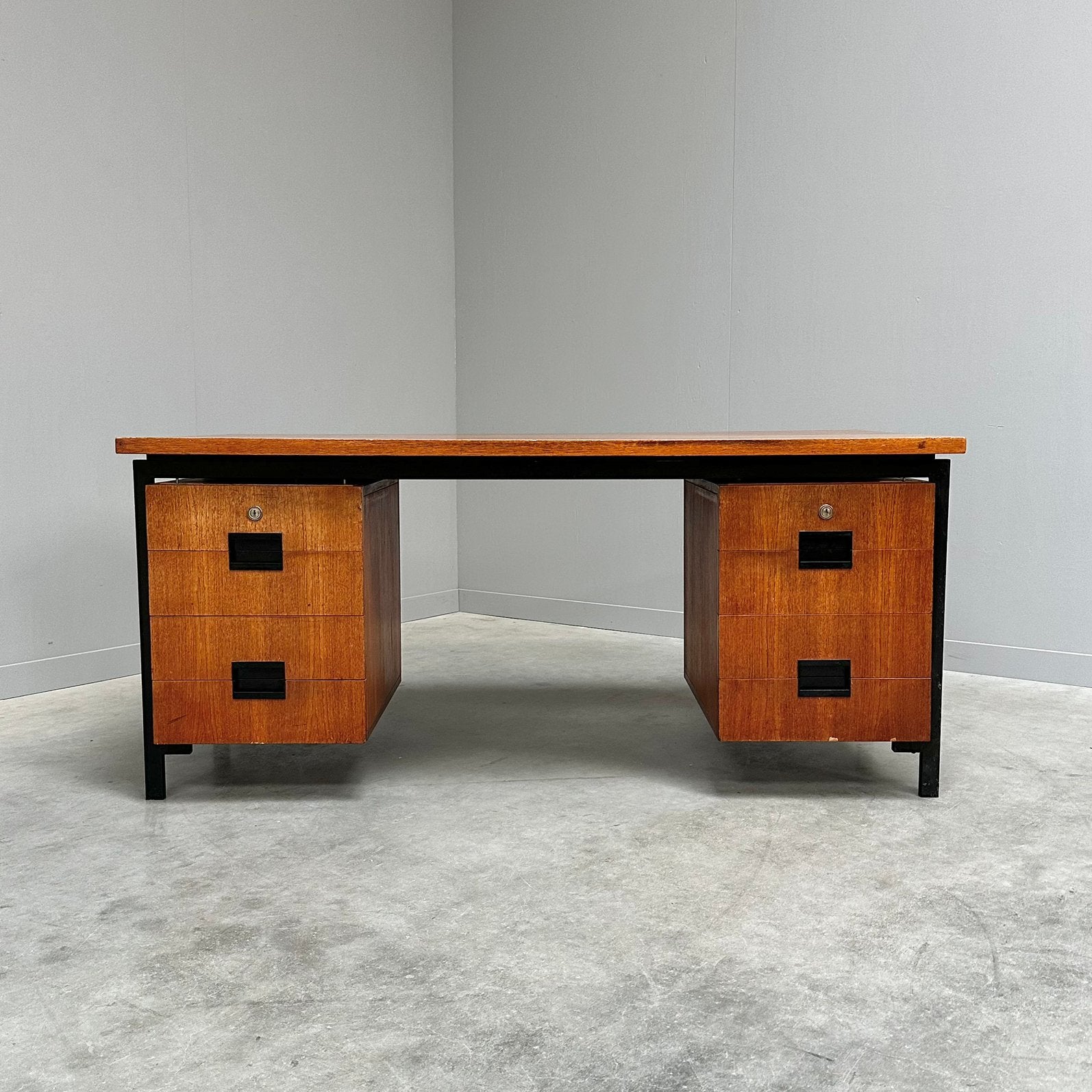 Pastoe bureau vintage design teak desk jaren 60 Braakman, Huis en Inrichting, Bureaus, Gebruikt, Overige typen, Overige merken