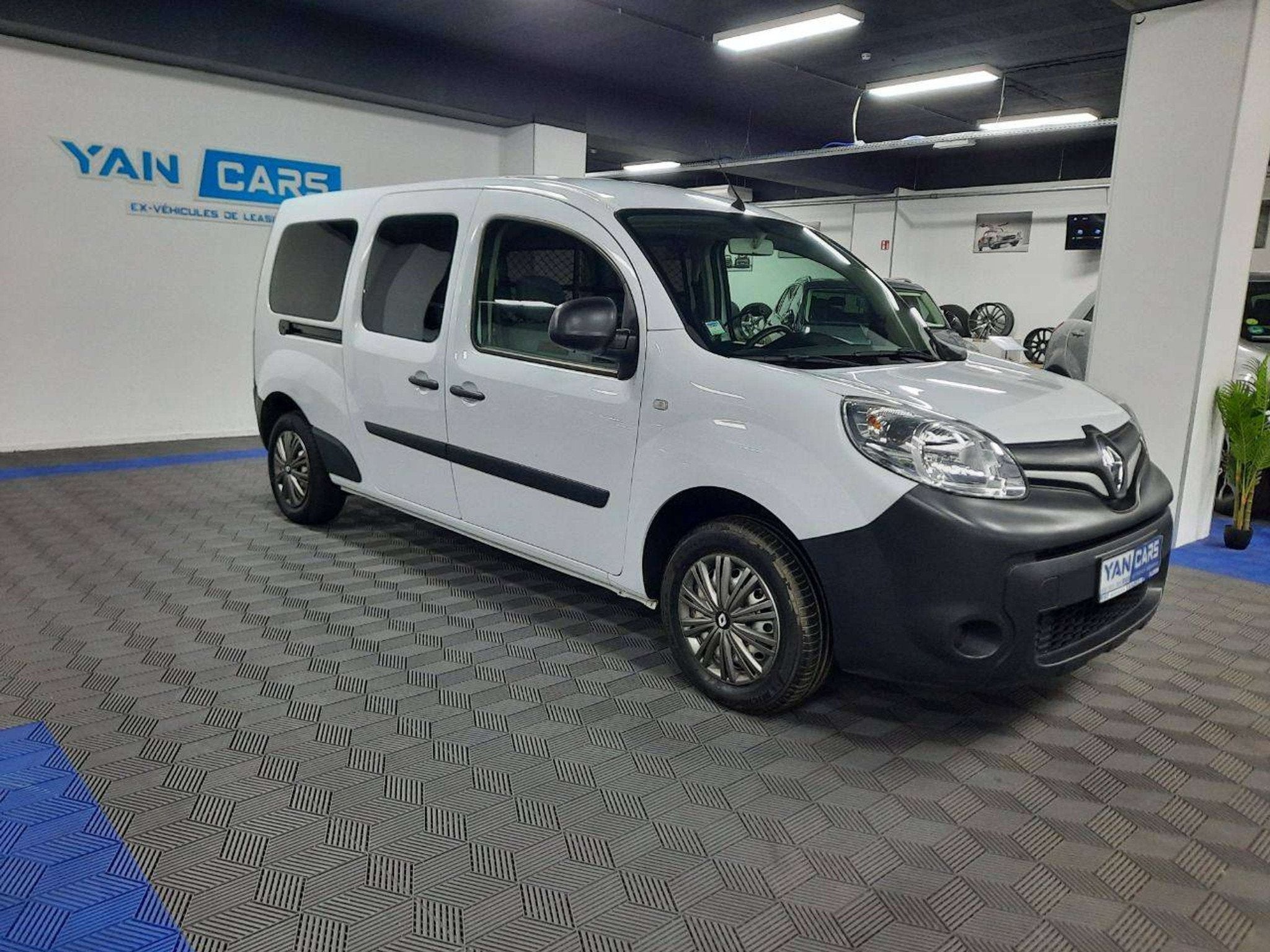 Renault Kangoo Double portes latérales | 59 300km | Pratiqu, 1330 kg, Achat, Euro 6, 2 places