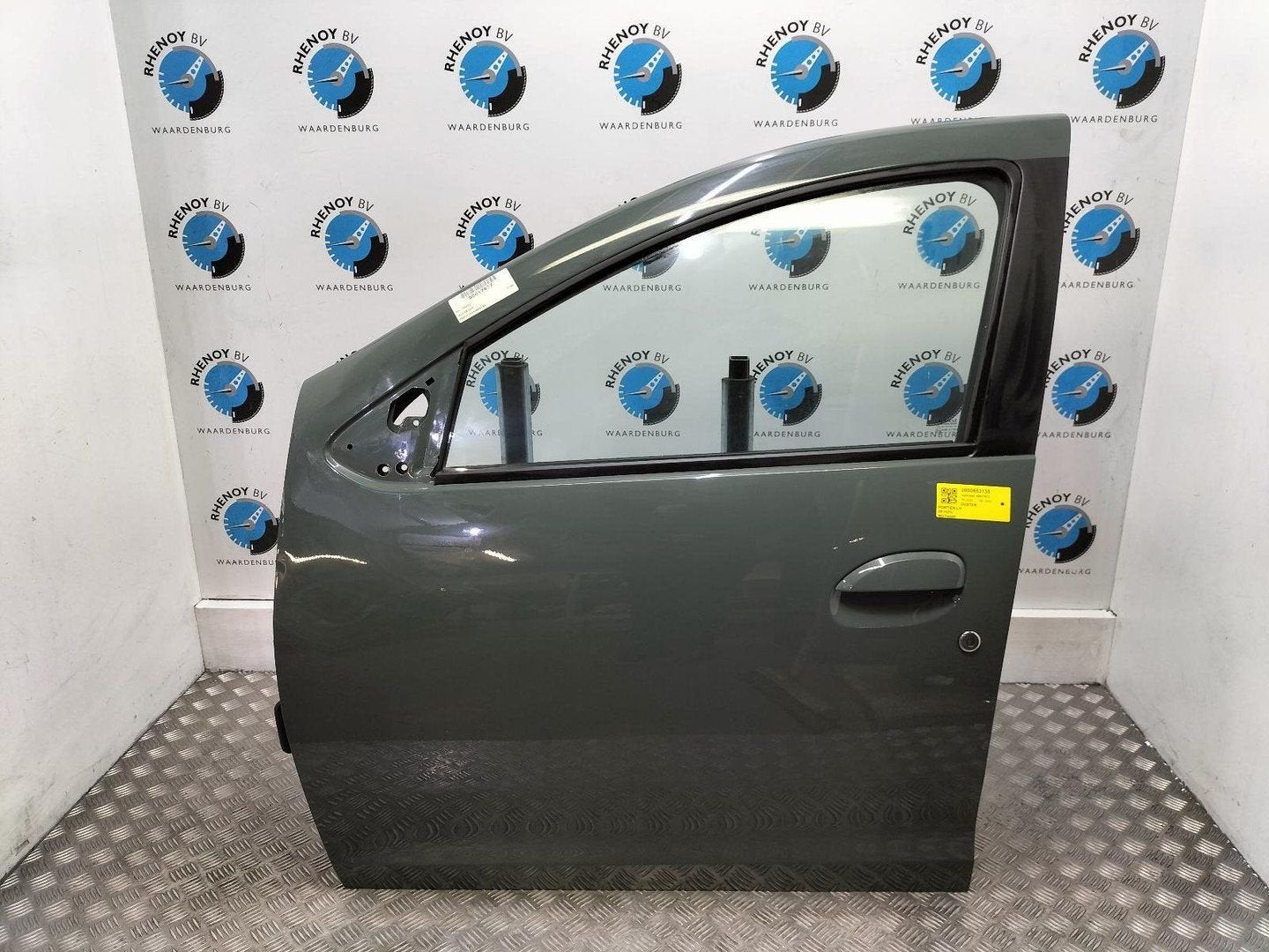 DACIA DUSTER HMMT 1.0 TCe 100 E-G Extr  PORTIER LV  2023, Gebruikt, Deur, Voor, Ophalen of Verzenden