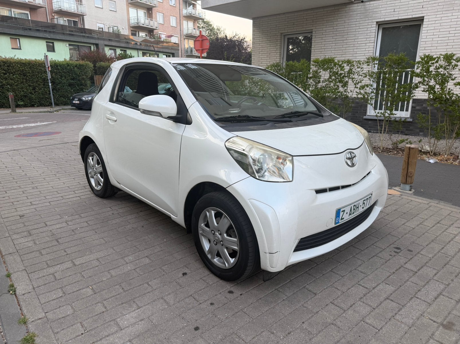 Toyota iQ 1000cc, Autos, IQ, Achat, Entreprise, Vitres électriques