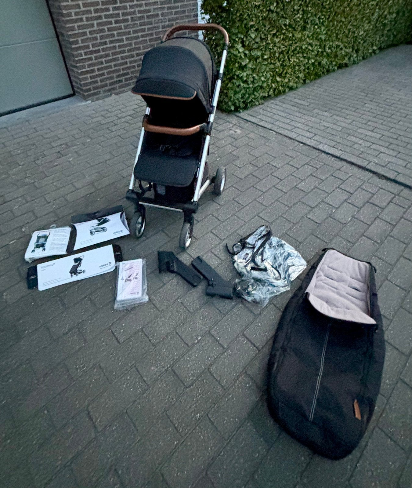 Mutsy buggy vanaf 6 maand met houders voor maxi-cosi, Kinderen en Baby's, Kinderwagens en Combinaties, Ophalen, Zo goed als nieuw