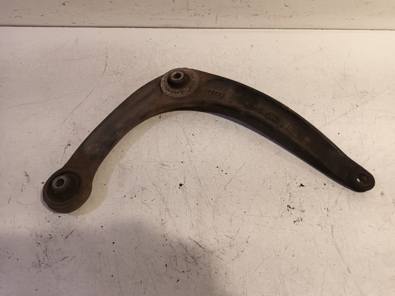 Draagarm rechts voor Peugeot 308, Onderdelen@venauto.nl, Van der Ven Autorecycling B.V., Ettenseweg 76, 4706 PB Roosendaal, The Netherlands