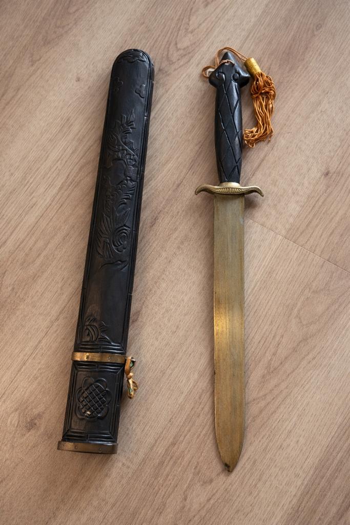 2 decoratieve oosterse dolken met schede – vintage set, Collections, Objets militaires | Général, Enlèvement ou Envoi