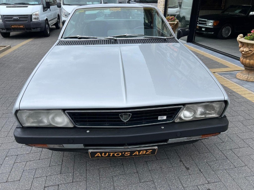 Lancia 830 AC2 Gamma 2000 coupé, Auto's, Bedrijf, Blauw, Zilver of Grijs, Airconditioning