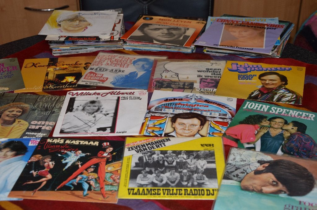 45t's Nederlandstalige lijst  vinylsingels ,, CD & DVD, Vinyles | Néerlandophone, Enlèvement ou Envoi, Comme neuf, Chanson réaliste ou Smartlap