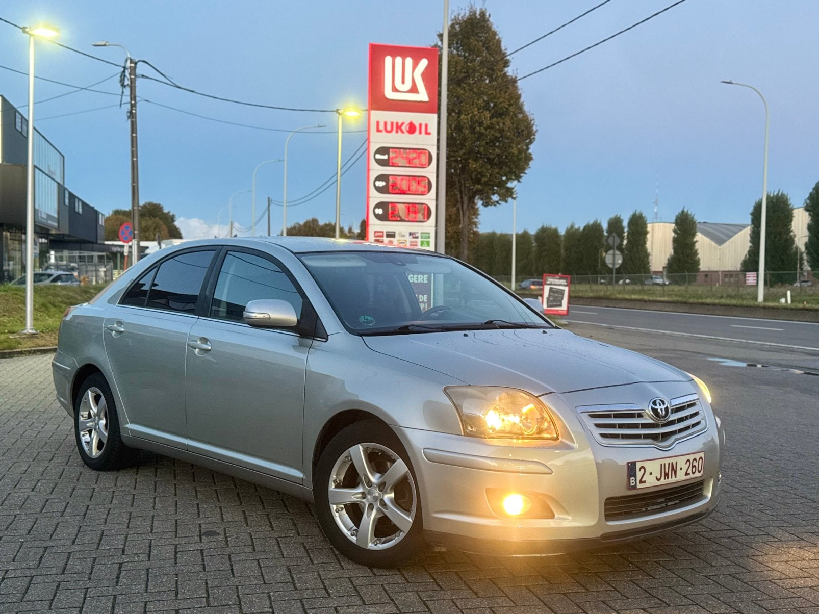 Toyota Avensis, Enlèvement ou Envoi