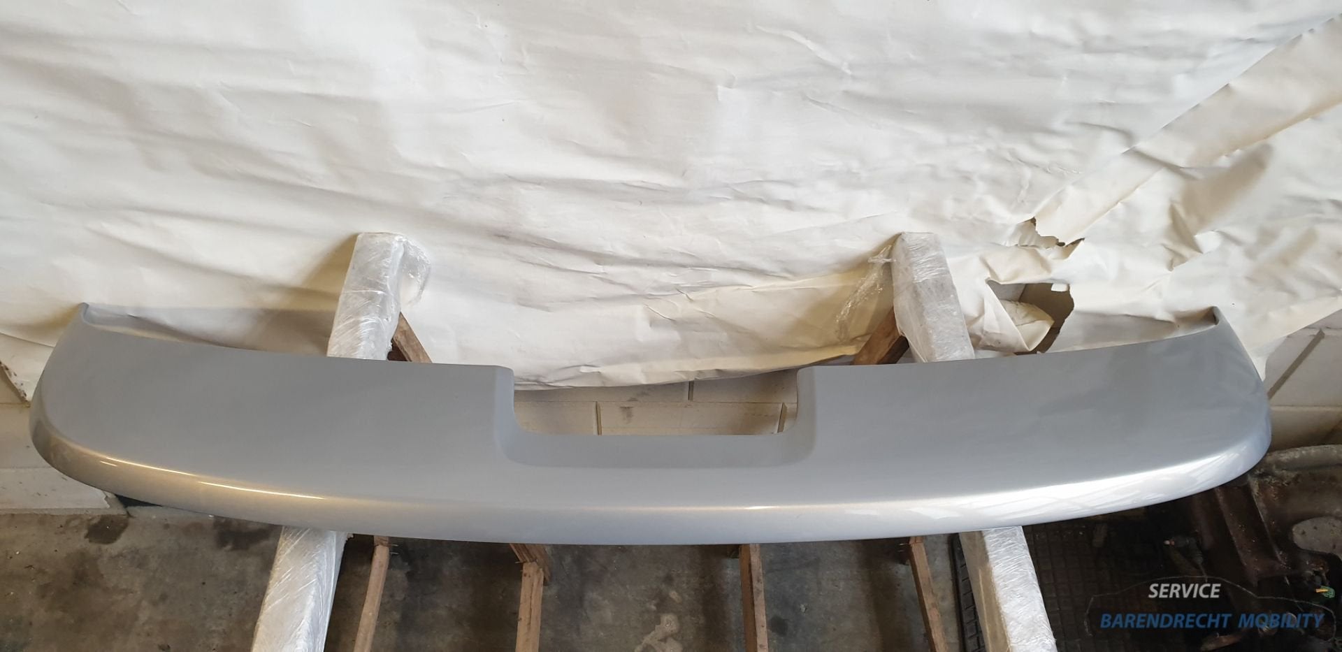 Aileron de hayon arri re Renault Megane II CC 7711223833 A19, Renault Group, Renault, Utilisé, Avenue du General Leclerc 122bis
92100  Boulogne-Billancourt, FR