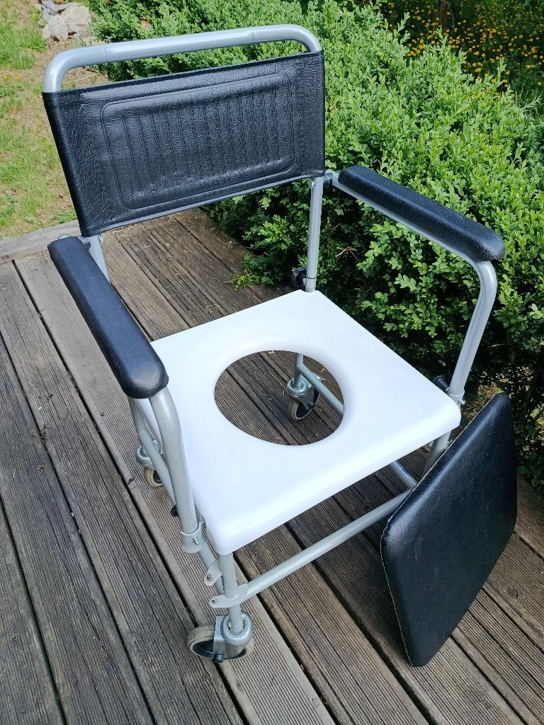 Chaise percée en très bel état, Divers, Matériel Infirmier, Enlèvement, Utilisé