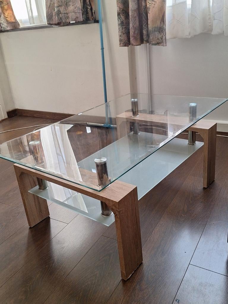 A DONNER TABLE BASSE, Maison & Meubles, 100 à 150 cm, Verre, Enlèvement, Utilisé