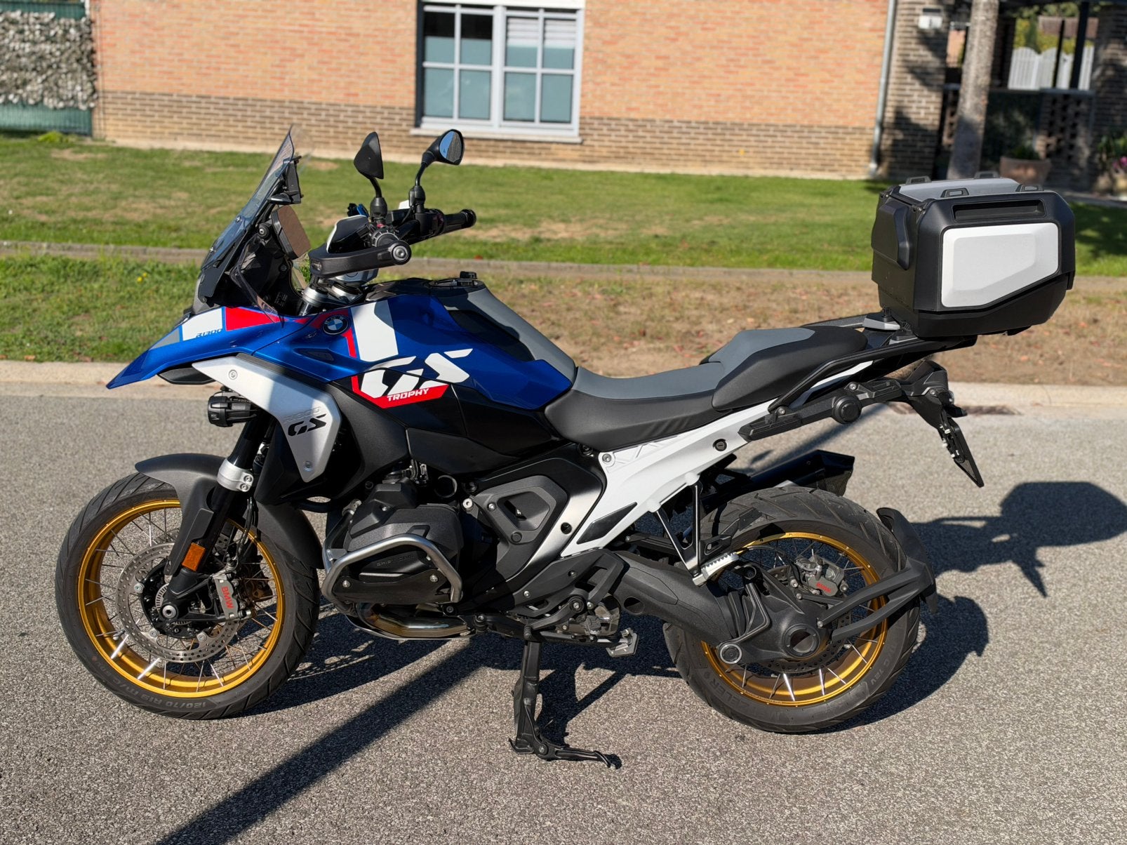 Bmw R1300 GS Trophy  2024   (4500 KM), Motoren, 2 cilinders, Occasion, Motorrijbewijs A, Bedrijf