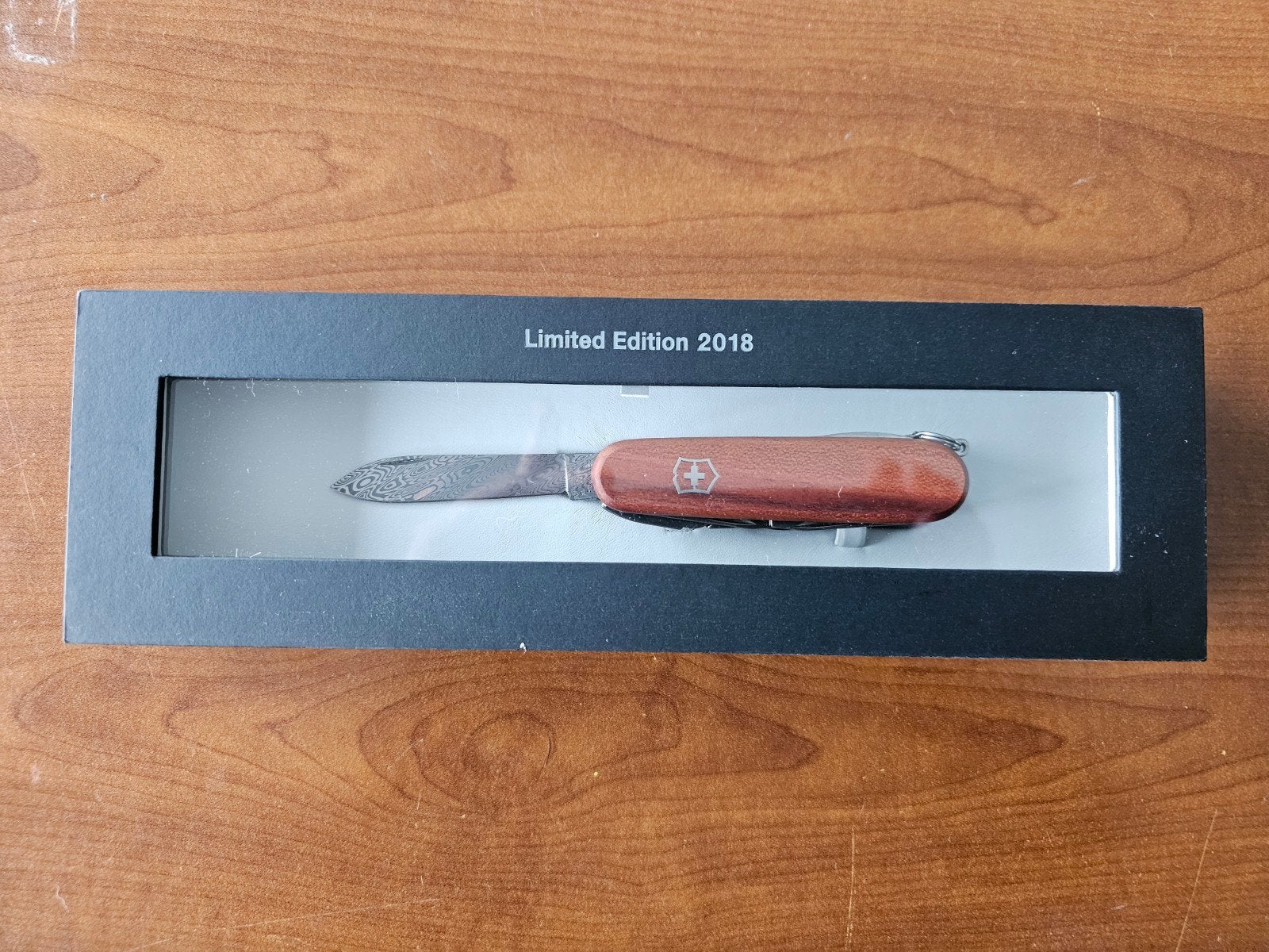 Victorinox Limited Tinker Deluxe Damas 2018, Caravanes & Camping, Outils de camping, Enlèvement ou Envoi