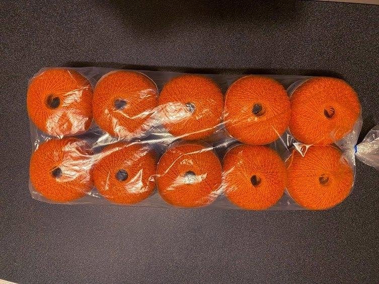 10 bollen oranje Phildar Corner breigaren / haken, Ophalen of Verzenden, Nieuw, Haken