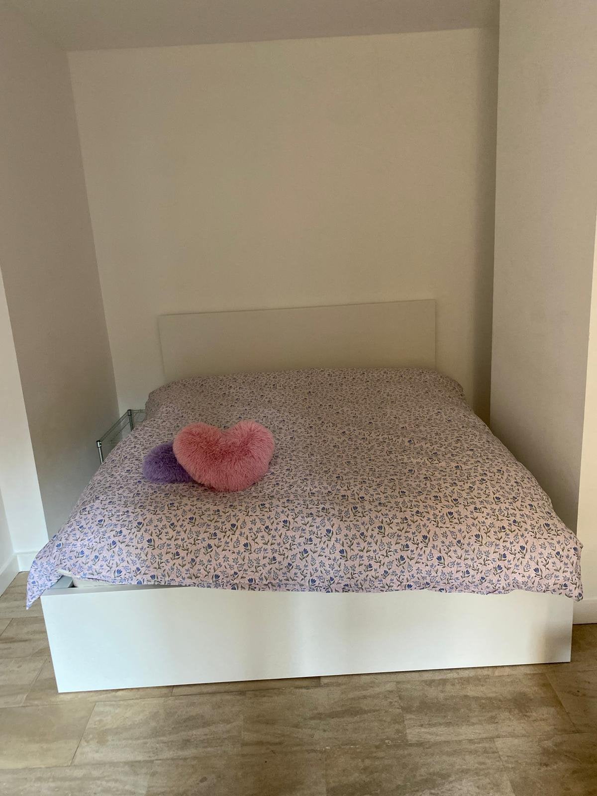 Lit Ikea Mandal avec rangement, Enlèvement, Comme neuf, Sommier à lattes