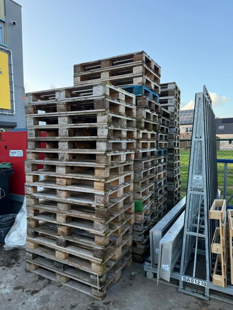 europaletten, 50 mm ou plus, Moins de 200 cm, Enlèvement, Utilisé