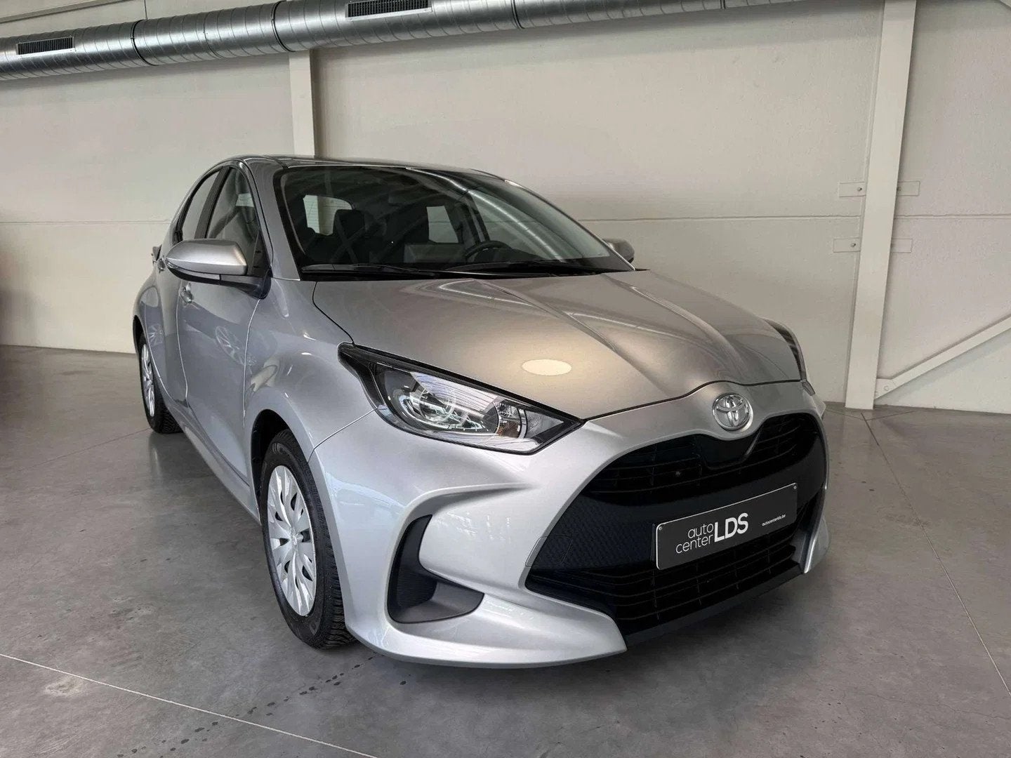 Toyota Yaris Yaris 1.0i VVT-i - 5-deur - Camera - Apple CarP, Auto's, https://public.car-pass.be/vhr/81636054-d5fe-4ad9-bc73-1b88970e4c95
