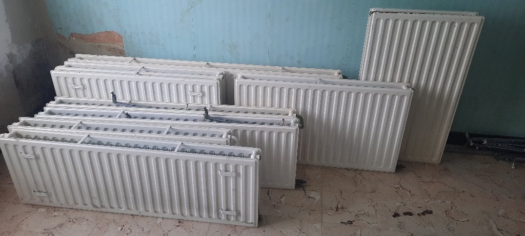 Radiateurs de différentes tailles, Bricolage & Construction, Enlèvement, Utilisé, 80 cm ou plus, 150 cm ou plus